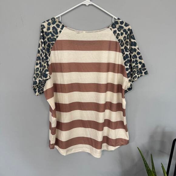 Unbranded Striped Leopard Print Short Sleeve Top Women's Size XL Animal Cheetah - Picture 2 of 6